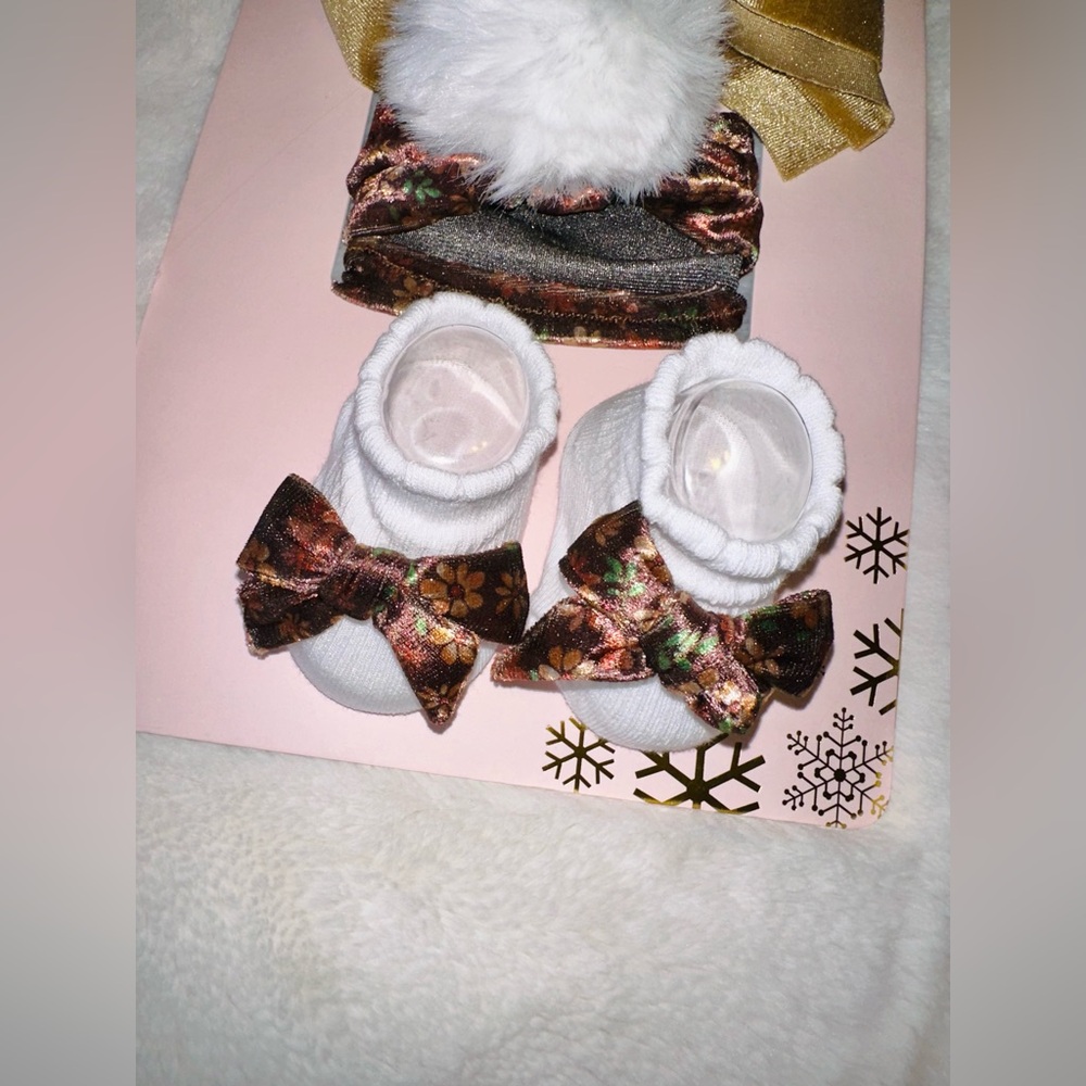 New Bebe Baby 4pc Set - Picture 3 of 3